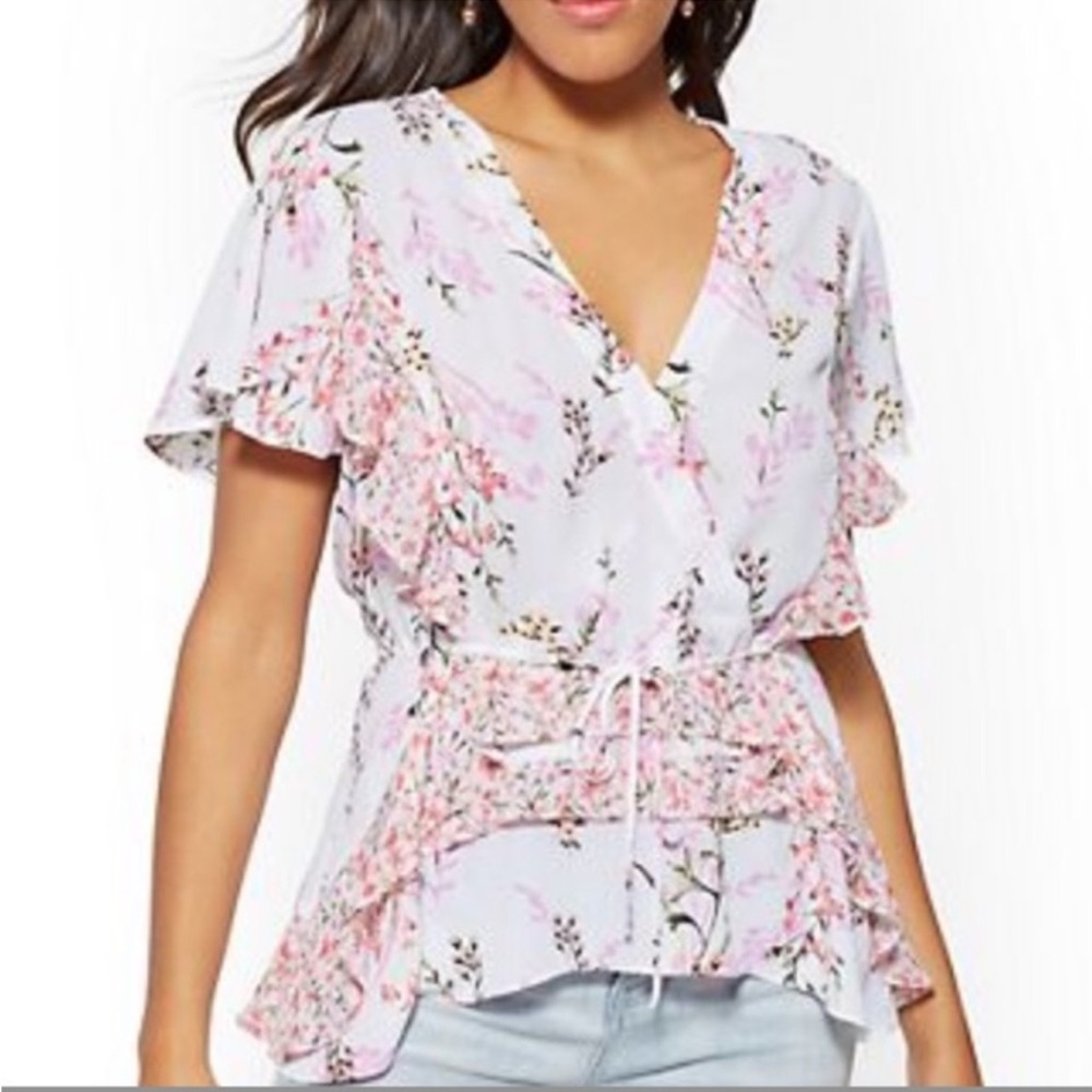 New York & Company White Floral Faux Wrap Blouse Size Extra Small